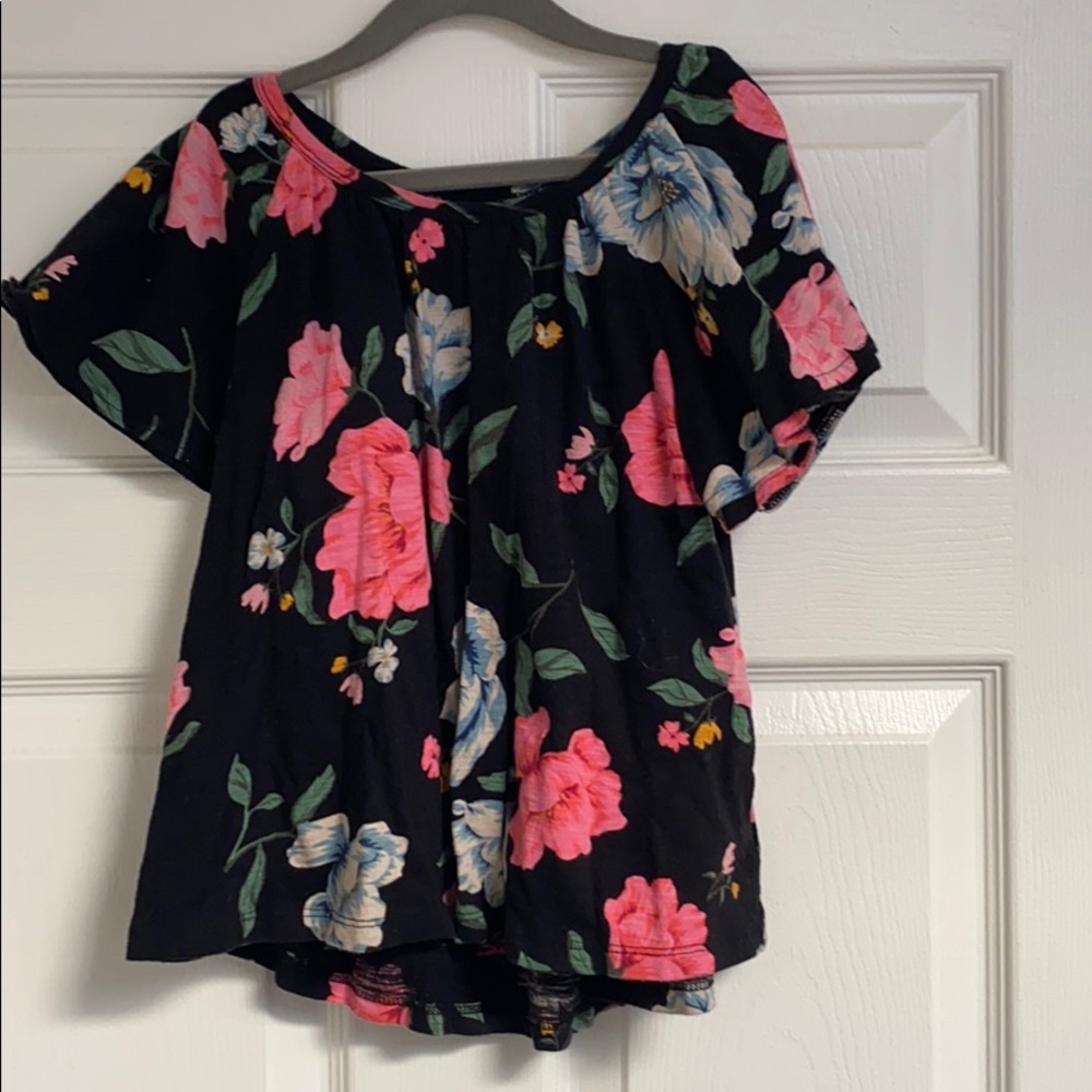 Girls Floral Ruffle Short Sleeve Shirt